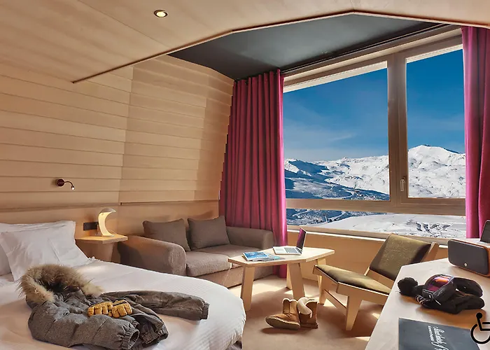 Altapura & Готель