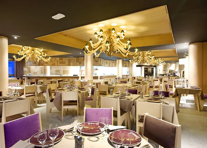 Готель Altapura & 5*