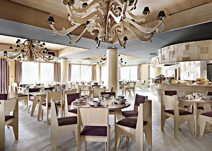 Готель Altapura & 5*